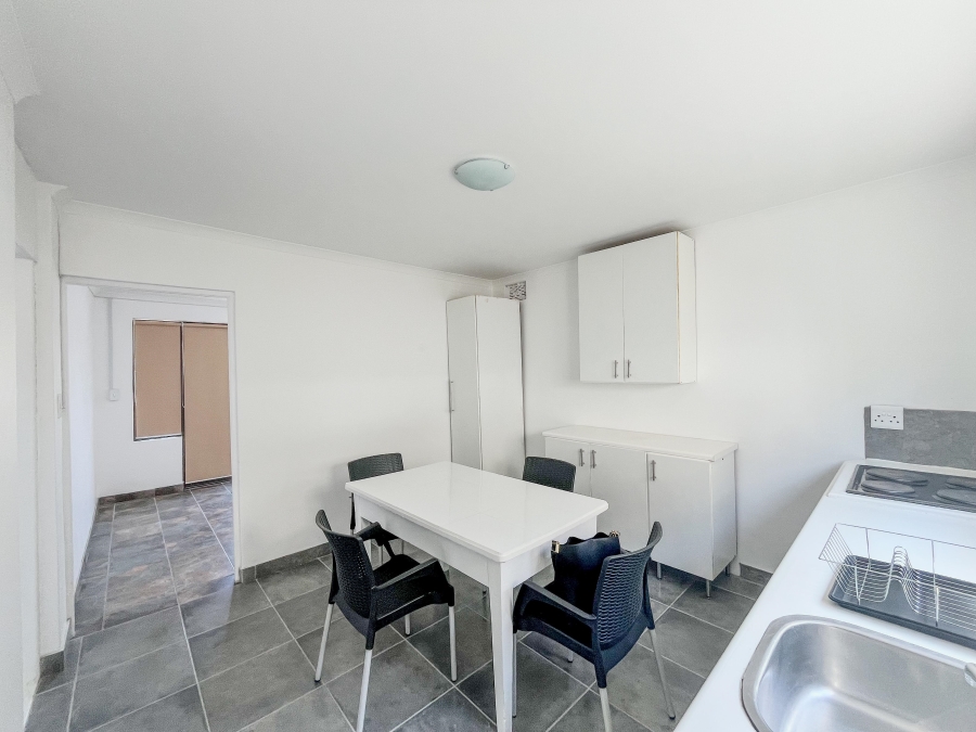 To Let 1 Bedroom Property for Rent in Pinelands Western Cape